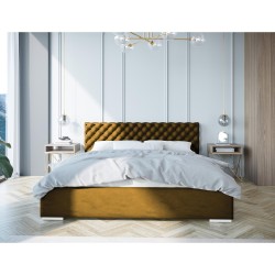 Łóżko pikowane Figgo w pokoju w kolorze musztardowym