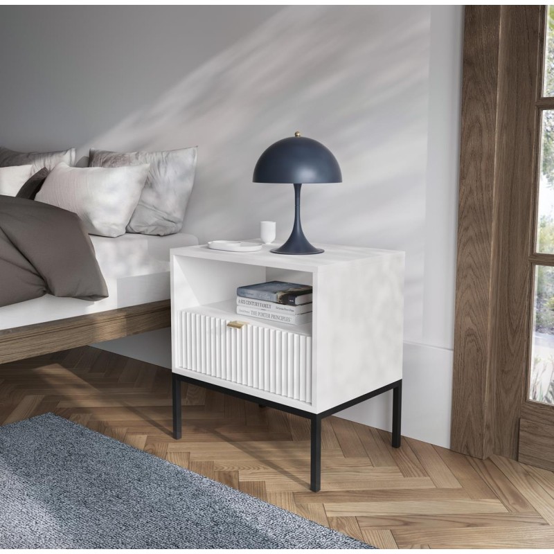 Stolik nocny na nóżkach NOVIA | Beautysofa24.pl